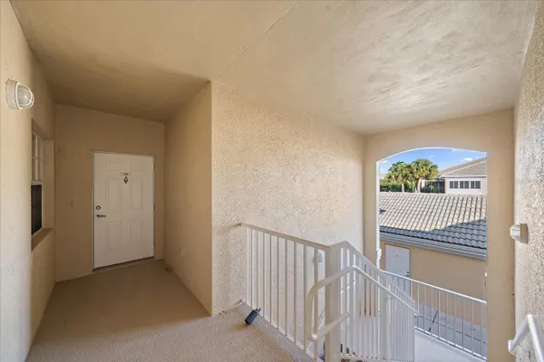 Property Slideshow image 3 of 50 | 6318 grand oak cir 204, Bradenton, FL, 34203