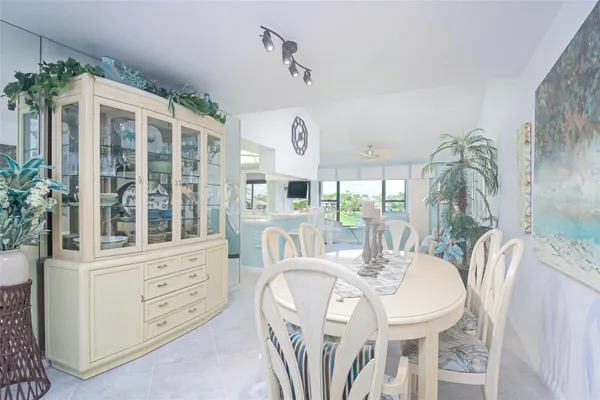 Property Slideshow image 3 of 30 | 5845 trailwinds dr 531, Fort Myers, FL, 33907