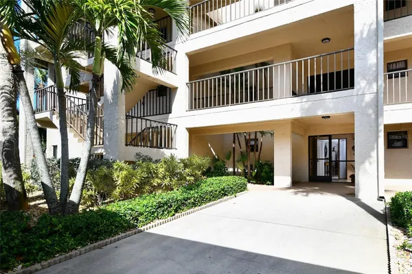 Property Slideshow image 2 of 39 | 1610 islamorada blvd 62a, Punta Gorda, FL, 33955