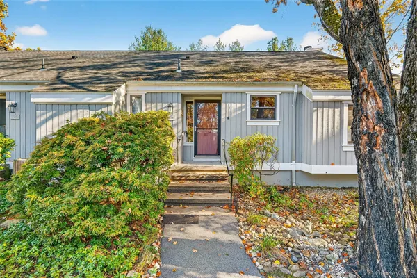 Property Slideshow image 2 of 44 | 137 heritage hls # b b, Somers, NY, 10589