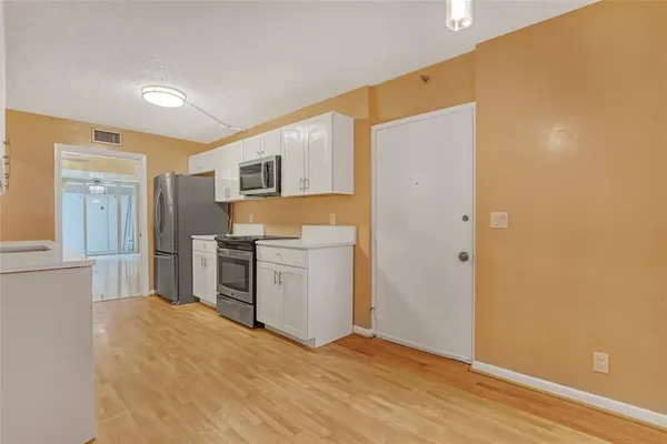 Property Slideshow image 3 of 28 | 6850 10th ave 101, Lake Worth, FL, 33467