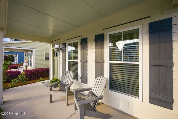 Property Slideshow image 3 of 71 | 4429 old towne st, Wilmington, NC, 28412