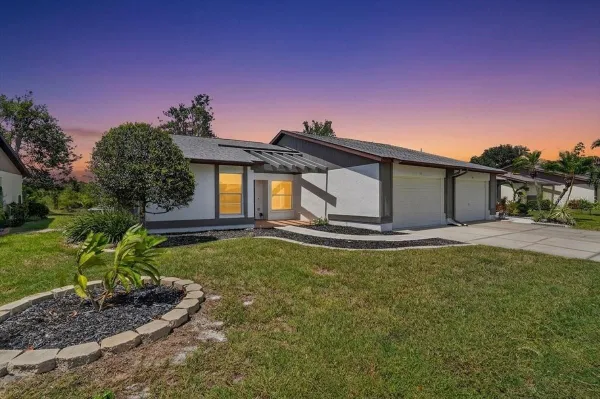 Property Slideshow image 2 of 38 | 631 foxwood blvd 256, Englewood, FL, 34223