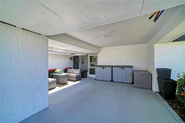 Property Slideshow image 3 of 54 | 1520 lakeside way 147, Sarasota, FL, 34232