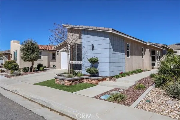 Property Slideshow image 3 of 58 | 1660 spring run, Beaumont, CA, 92223