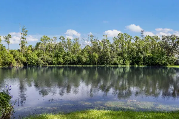 Property Slideshow image 3 of 30 | 6315 green oak cir # 13a, Bradenton, FL, 34203