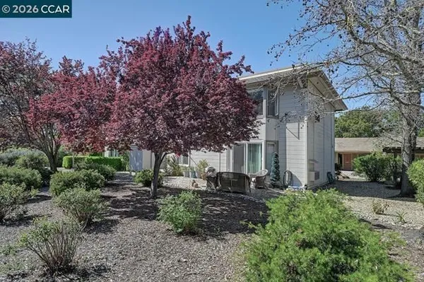 Property Slideshow image 3 of 32 | 1312 skycrest dr 1, Walnut Creek, CA, 94595