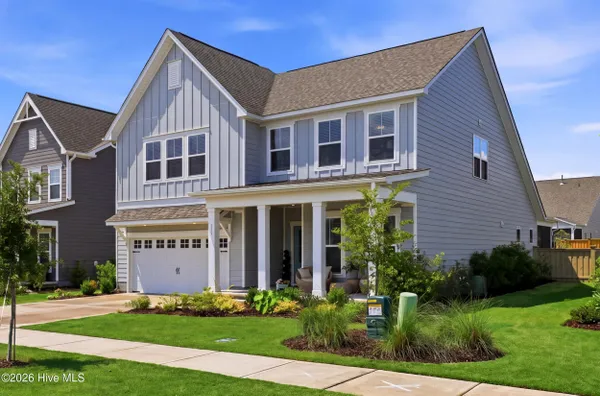 Property Slideshow image 3 of 42 | 721 caisson run, Wilmington, NC, 28412