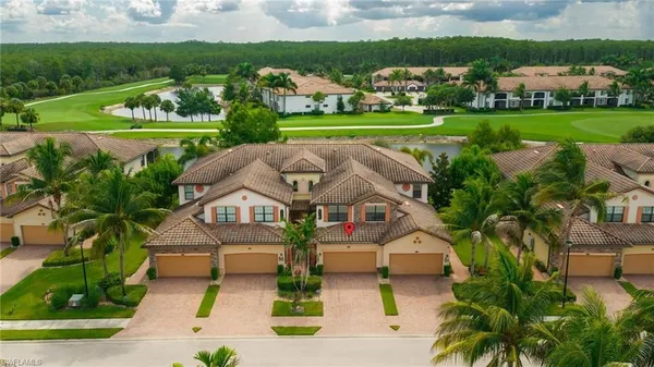 Property Slideshow image 2 of 49 | 28021 cookstown ct 3603, Bonita Springs, FL, 34135