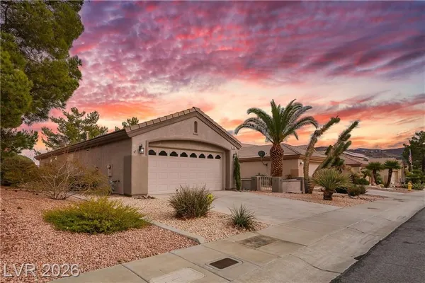 Property Slideshow image 2 of 54 | 504 eagle vista dr, Henderson, NV, 89012