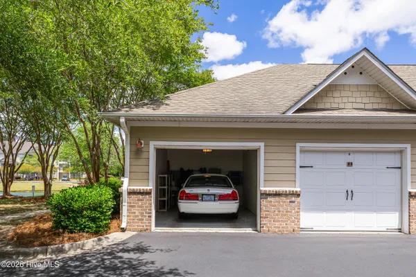 Property Slideshow image 2 of 57 | 221 woodlands way 19, Calabash, NC, 28467
