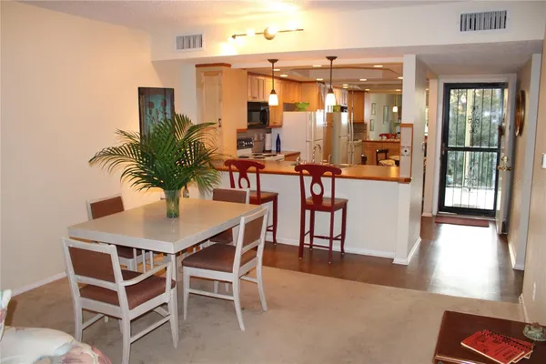 Property Slideshow image 3 of 26 | 14130 rosemary ln 5308, Largo, FL, 33774