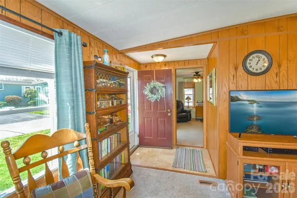 Property Slideshow image 3 of 43 | 222 cranbrook cir, Hendersonville, NC, 28792