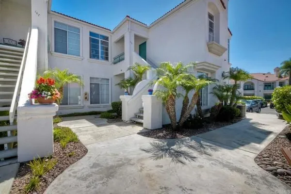 Property Slideshow image 2 of 34 | 3375 genoa way 144, Oceanside, CA, 92056