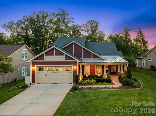 Property Slideshow image 2 of 13 | 124 chimney rock ct, Denver, NC, 28037