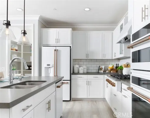Property Slideshow image 3 of 14 | 28844 horizon ct, Canyon Country, CA, 91351