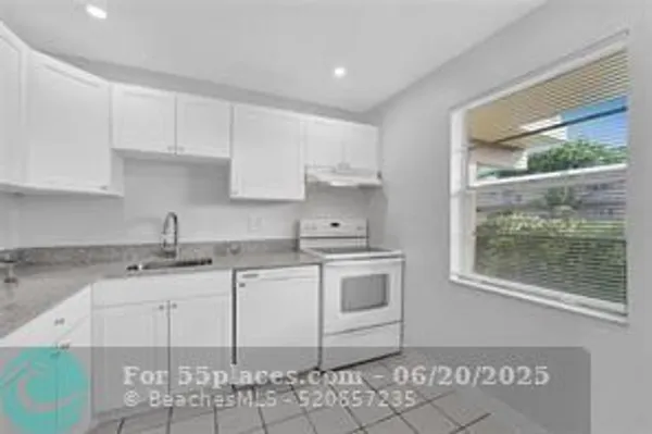 Property Slideshow image 3 of 15 | 7605 nw 5th pl apt 101, Margate, FL, 33063