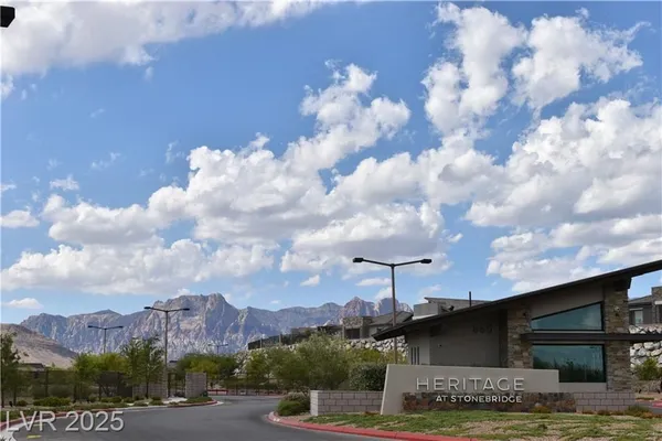 Property Slideshow image 2 of 88 | 12468 primrose grove ln, Las Vegas, NV, 89138