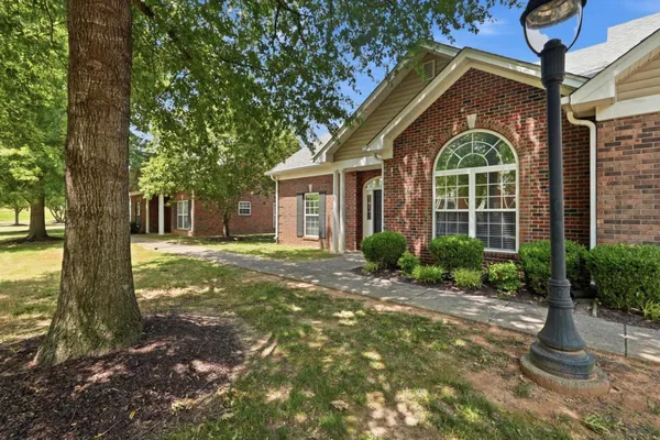Property Slideshow image 3 of 44 | 2 hosier ct, Lebanon, TN, 37087