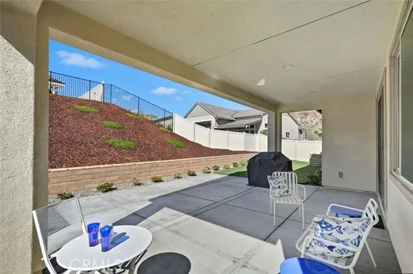Property Slideshow image 2 of 44 | 17806 top ct, Santa Clarita, CA, 91350