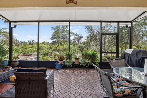 Property Slideshow image 3 of 81 | 1525 emerald dunes dr, Sun City Center, FL, 33573