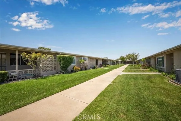 Property Slideshow image 3 of 33 | 13350 saint andrews dr, Seal Beach, CA, 90740