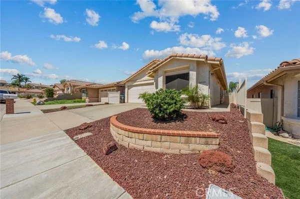 Property Slideshow image 2 of 19 | 28333 calle lustrosos, Menifee, CA, 92585