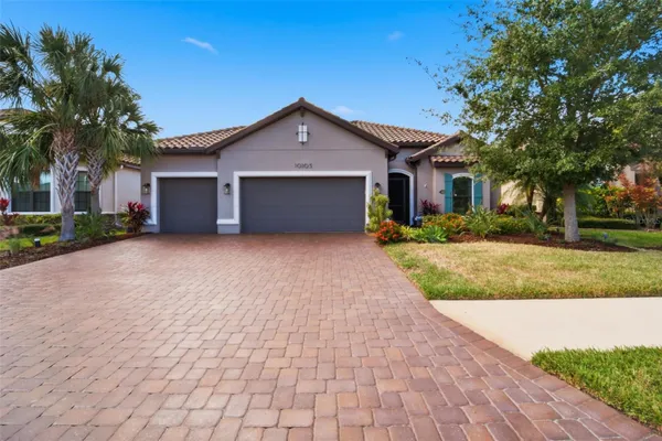 Property Slideshow image 2 of 50 | 10105 batchelder ter, Palmetto, FL, 34221