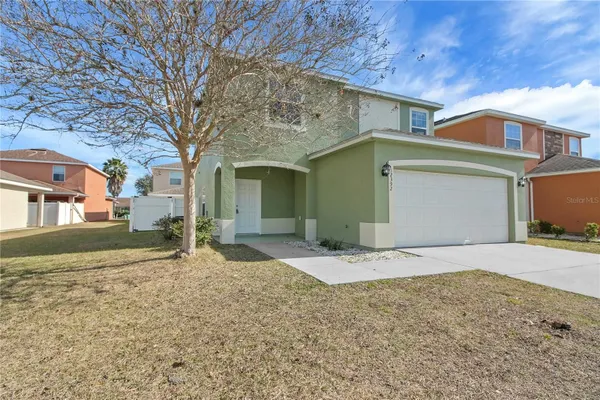 Property Slideshow image 3 of 72 | 12392 ne 48th loop, Oxford, FL, 34484