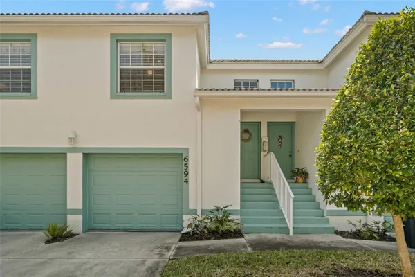 Property Slideshow image 2 of 32 | 6594 fairway gardens dr # 6594, Bradenton, FL, 34203