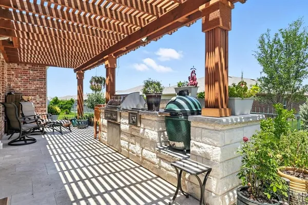 Property Slideshow image 3 of 40 | 2528 oyster bay dr, Frisco, TX, 75036