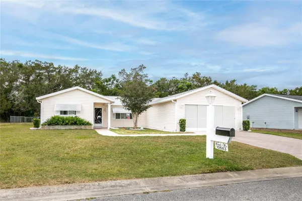 Property Slideshow image 2 of 47 | 10683 se 174th loop, Summerfield, FL, 34491