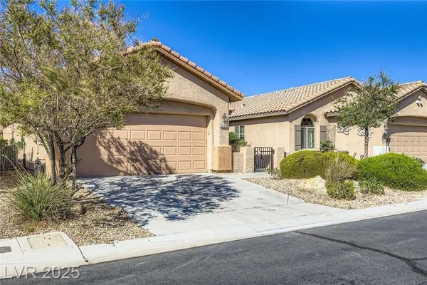 Property Slideshow image 3 of 53 | 6128 isola peak ave, Las Vegas, NV, 89122