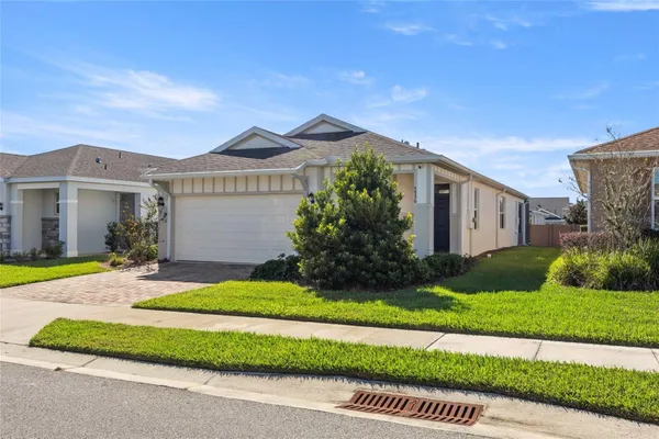 Property Slideshow image 2 of 45 | 5536 nw 40th loop, Ocala, FL, 34482