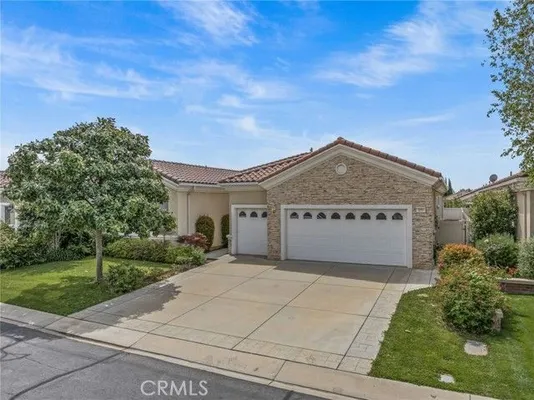 Property Slideshow image 2 of 42 | 979 ironwood rd, Beaumont, CA, 92223