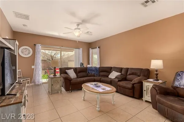 Property Slideshow image 3 of 26 | 5911 corbin ave, Las Vegas, NV, 89122