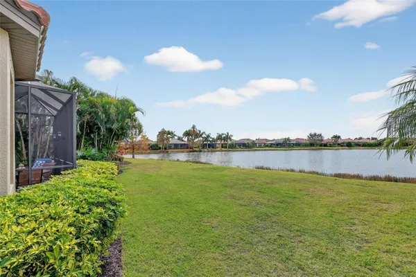 Property Slideshow image 3 of 77 | 5026 serata dr, Bradenton, FL, 34211