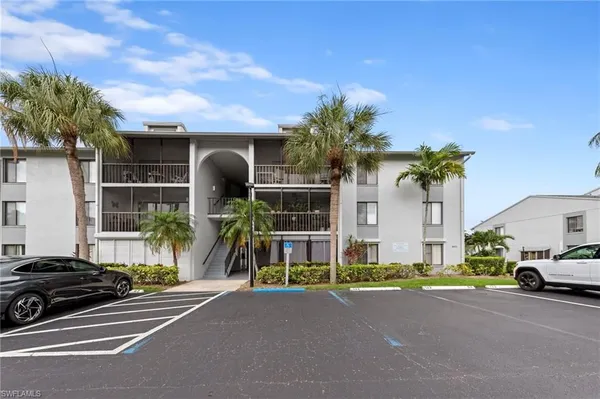 Property Slideshow image 2 of 48 | 9970 sailview ct 20, Fort Myers, FL, 33905