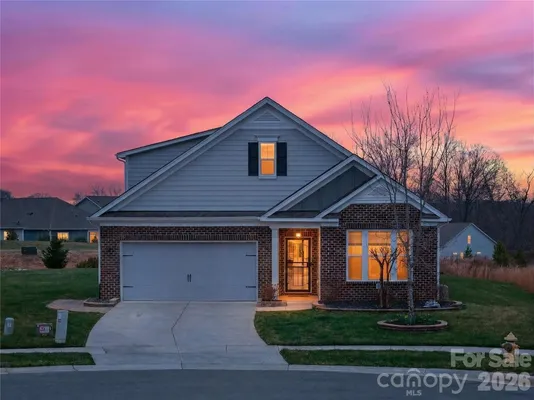 Property Slideshow image 2 of 44 | 129 rosebay dr, Mooresville, NC, 28117
