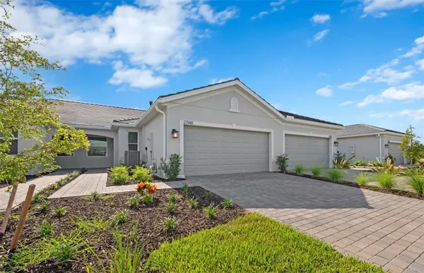 Property Slideshow image 2 of 34 | 27104 clam shell ct, Englewood, FL, 34223