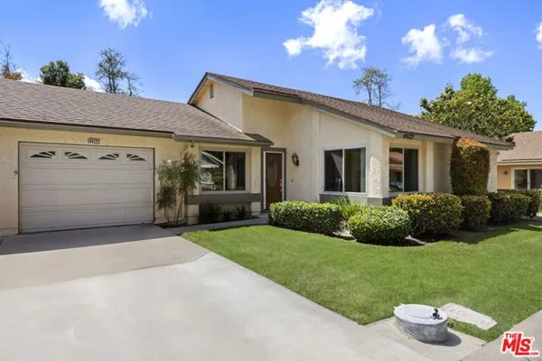 Property Slideshow image 2 of 34 | 44122 village 44 44, Camarillo, CA, 93012