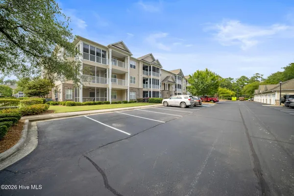 Property Slideshow image 2 of 41 | 235 woodlands way 14, Calabash, NC, 28467