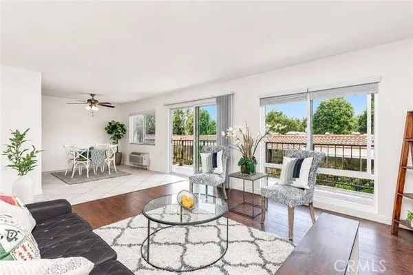 Property Slideshow image 3 of 23 | 3300 via carrizo b, Laguna Woods, CA, 92637