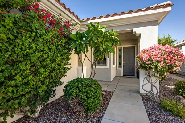 Property Slideshow image 3 of 31 | 81602 avenida alturas, Indio, CA, 92203