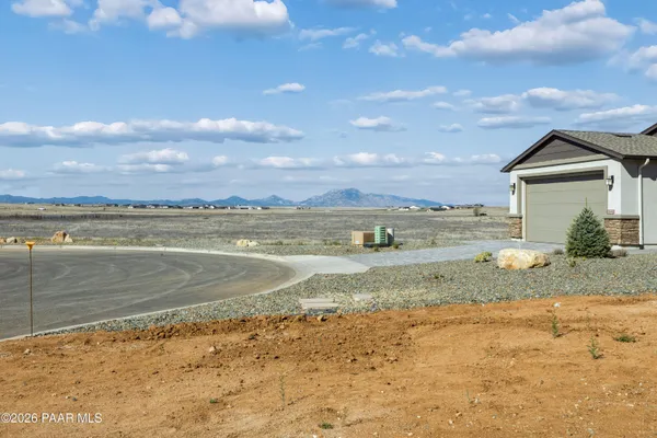 Property Slideshow image 2 of 44 | 7534 e last way trl, Prescott Valley, AZ, 86315