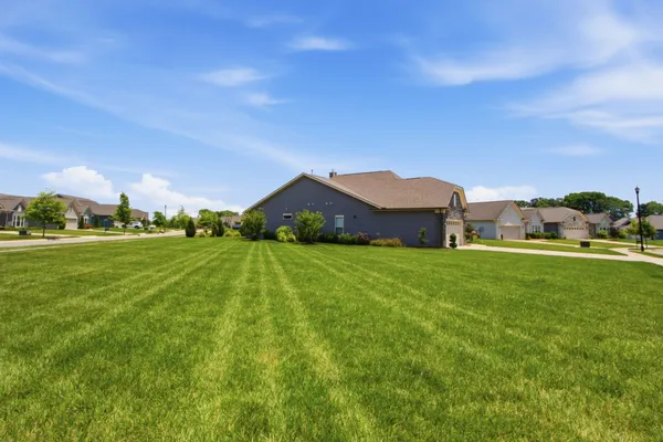 Property Slideshow image 2 of 56 | 2204 henderson dr, Spring Hill, TN, 37174