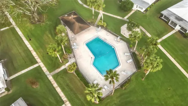 Property Slideshow image 2 of 66 | 3220 southfield ln 810, Sarasota, FL, 34239