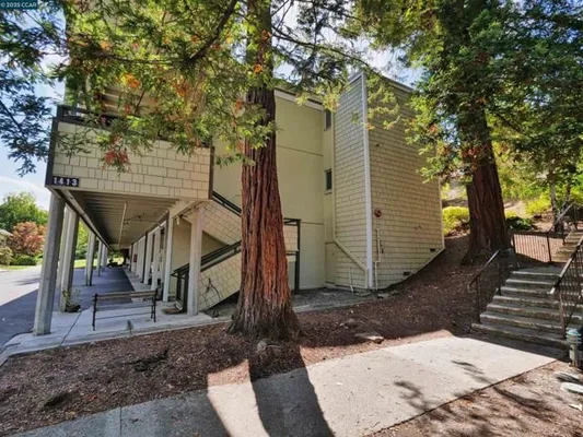 Property Slideshow image 3 of 60 | 1413 ptarmigan dr 3, Walnut Creek, CA, 94595