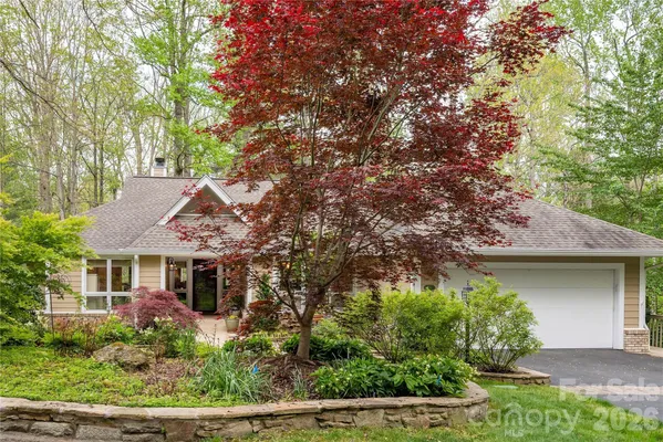 Property Slideshow image 2 of 44 | 508 cobblestone ln, Flat Rock, NC, 28731