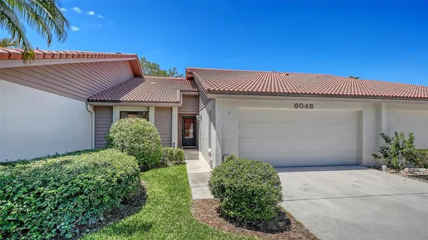 Property Slideshow image 2 of 58 | 6048 wilshire blvd 2, Sarasota, FL, 34238